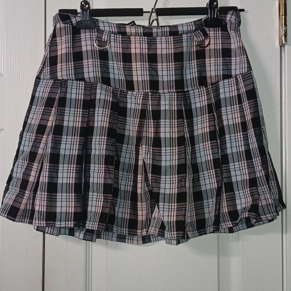Hot Topic baby pink, black, purple, baby blue pleated plaid short skirt Sz M